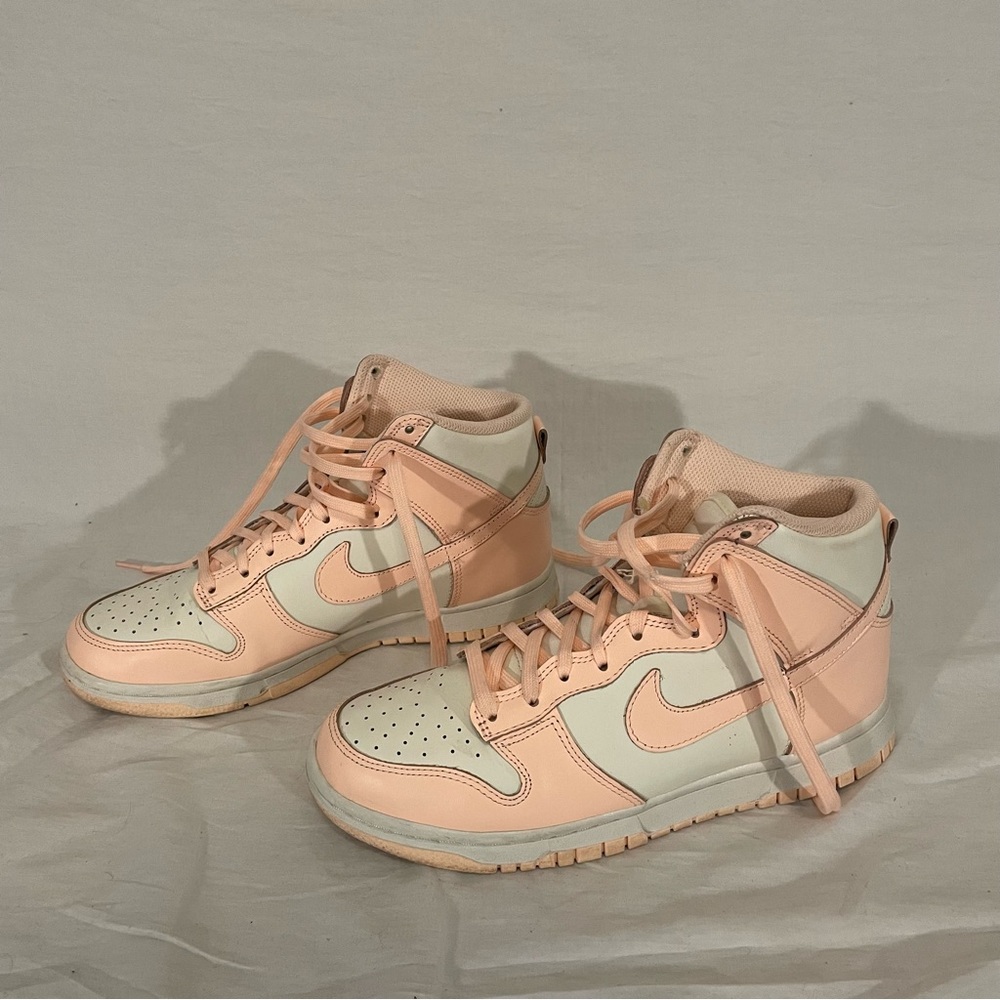 Womens Crimson Tint Dunk Highs